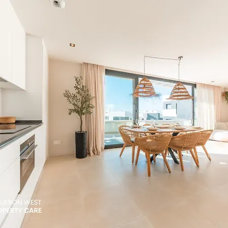 Daire Higueron West Collection - La Costavale By Hwpc Fuengirola